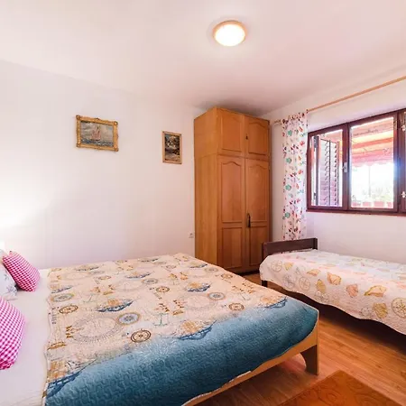 With A Parking Space - 10270 Apartment Novi Vinodolski